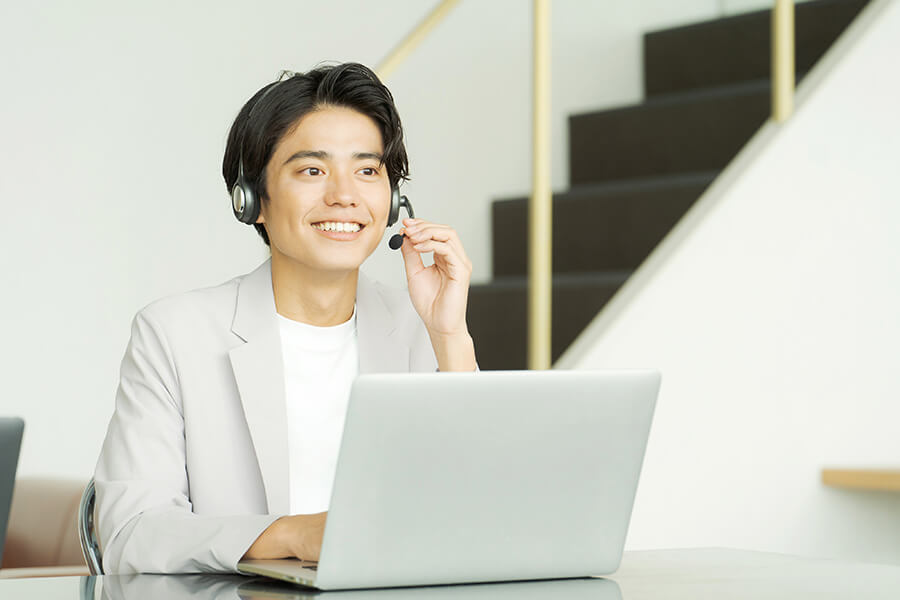 ビジネス経験豊富な日本人講師